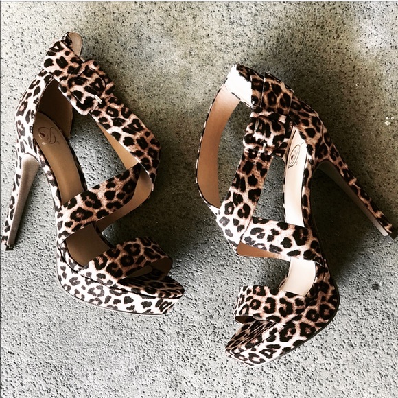 Delicious Shoes - Bad Ass Delicious Leopard Faux Suede 4.75” Heel